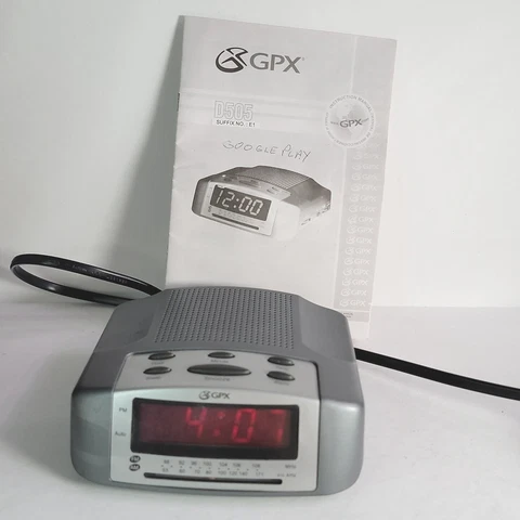 GPX AM FM Radio Alarm Clock Battery Backup Tested Sleep Snooze W/ Manual Clean Cover