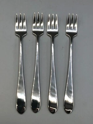 Juego de 4 tenedores de cóctel de mariscos Old Colony by Gorham de plata de ley 5 3/8" Foto 1 de 4