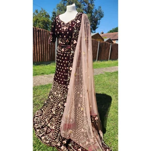 Wedding Lehenga Bridal Dress Asian Indian Bollywood Heavy/ Engagement/ Velvet UK - Picture 1 of 4