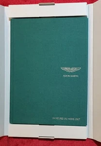 ASTON MARTIN DBR9 LE MANS 2007 HARDBACK BOOK BOXED Brand NEW - Imagen 1 de 1