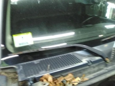 Brazo limpiaparabrisas pasajero derecho GMC Hummer H3 06 Foto 1 de 4