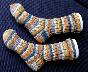 Handarbeit selbstgestrickte Socken Gr. 37-38-39 mehrfarbig Schurwollmischung - Bild 1 von 5