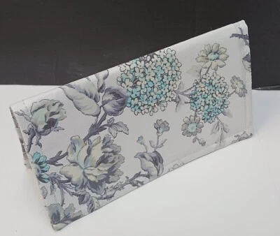 HYRANDEA Tela Floral Chequera Cubierta Billetera Tarjeta de Débito Registro EE. UU. Hecho a Mano  Foto 1 de 3