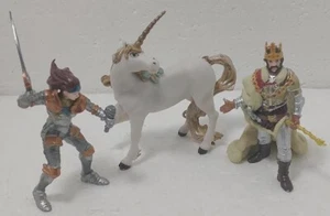 PAPO 3pk Medieval Figurines VG+ Female warrior, King, Unicorn preowned Approx 4" - Picture 1 of 7