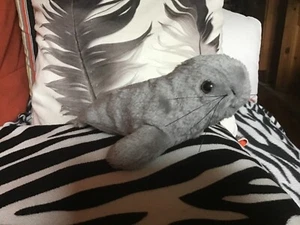 Plüschtier Baby Robbe Stofftier Schmusetier - Bild 1 von 4