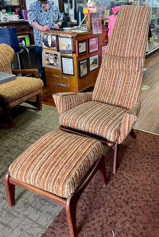 Adrian Pearsall mid century lounge chair with ottoman Cover