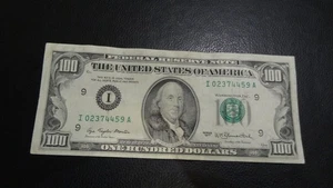 FEDERAL RESERVE NOTE 1977 $100 DOLLAR BILL IN GREAT CONDITION!!!!! - Picture 1 of 3