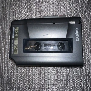 Sanyo M-1119 Portable Cassette Player Voice Activated System Tested Works! - Picture 1 of 10