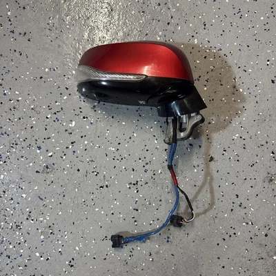 2017-2022 INFINITI Q60 — ПАССАЖИРСКОЕ ПРАВОСТОРОННЕЕ ЗЕРКАЛО С КАМЕРОЙ ОТ ОРИГИНАЛЬНОГО ПРОИЗВОДИТЕЛЯ - Изображение 1 из 4