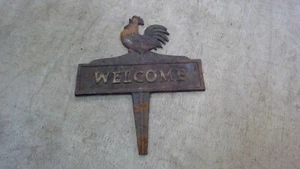 CAST IRON ROOSTER WELCOME Sign Garden VTG SIGN CHICKEN Plaque HEN Farm - Imagen 1 de 7