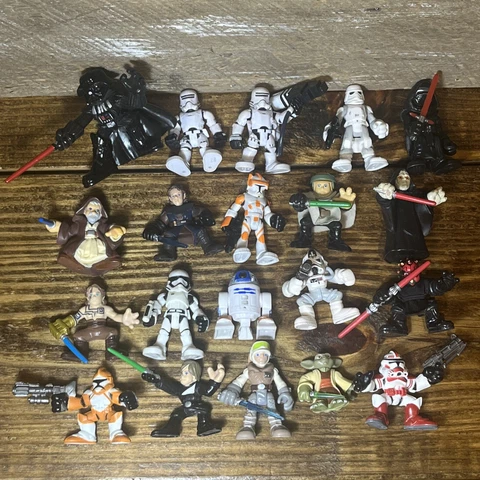 Lot of 20 Star Wars Hasbro Playskool Galactic Heroes Figs  Luke Death Vader Maul Cover
