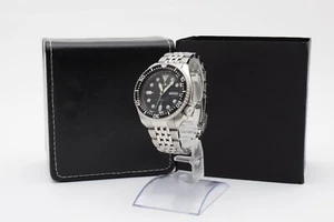 Vintage【N MINT】SEIKO 7548-7000 150m Diver's Black Dial Day/Date Quartz Men's - Picture 1 of 12