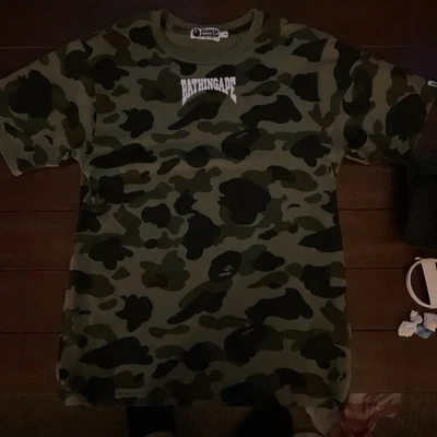 A Bathing Ape Busy Works Green Camo Tee Shirt - Size M - w/ Original Packaging - Image 1 of 3