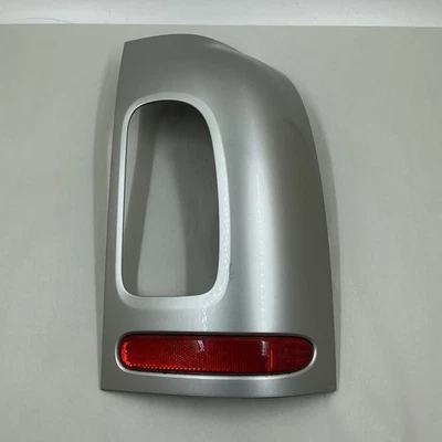 2008-2014 Mini Cooper Clubman R55 lanterna traseira direita moldura acabamento tampa moldagem fabricante de equipamento original - Imagem 1 de 4