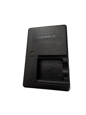 Cargador de batería de iones de litio original Olympus LI-60C para cámara OEM Foto 1 de 2