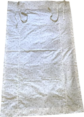 Panel Cortina Laura Ashley One Off White Color Floral Deco 64’’ x 39’’’ Foto 1 de 4