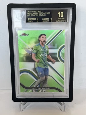 2022 Topps Finest MLS Green Refractor Cristian Roldan #76/99 BGS 10 Black Label - Image 1 of 4