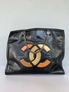 221124-61 CHANEL Big logo double C patent leather shoulder bag - Picture 1 of 8