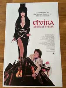 Poster Elvira Mistress of the Dark 430mm x 650mm - Picture 1 of 7