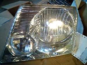 Faro cabezal izquierdo OEM 2002-2005 conductor fabricante de equipos originales Ford Explorer 2002-2005  - Imagen 1 de 3
