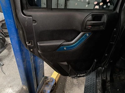 2014 Jeep TJ Left Rear Door Trim Panel Black Used OEM 421181 Foto 1 de 4