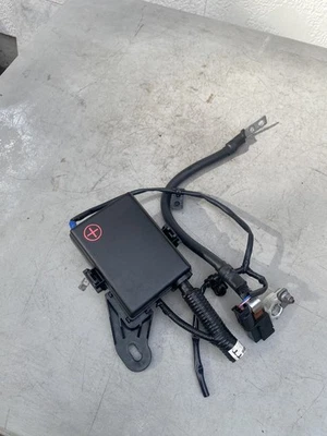 2009-2014 Hyundai Genesis Sedan Battery Terminal Junction Box Wire Fuse OEM - Image 1 of 3