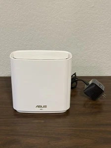 ASUS ZenWiFi ET8 AXE6600 Tri-Band Wi-Fi 6E Mesh Router - Picture 1 of 5