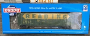 Athearn RND HO Scale RND40231 50’ OS Post Plug Door Box Car Reading NIB - Picture 1 of 5