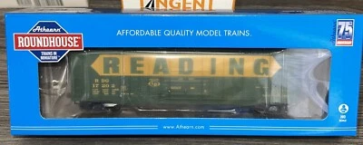 Athearn RND HO Scale RND40231 50’ OS Post Plug Door Box Car Reading NIB - Image 1 of 4