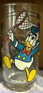 Donald and Scrooge Hughie Walt Disney Pepsi Sammlerserie Promo Glas 6 1/4" - Bild 1 von 3