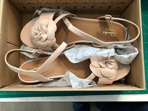 NEW IN BOX Women's Shoes Size 9 Clarks 23035 Slip-Ons Pink - Picture 1 of 4