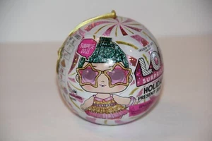 LOL SURPRISE HOLIDAY PRESENT SURPRISE TINSEL Limited Edition - Picture 1 of 5