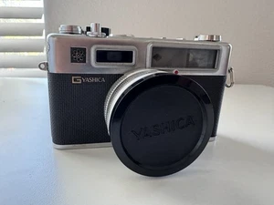 Yashica Electro 35 Rangefinder 35mm Film Camera w/ 45mm f1.7 Lens & Case - Picture 1 of 21