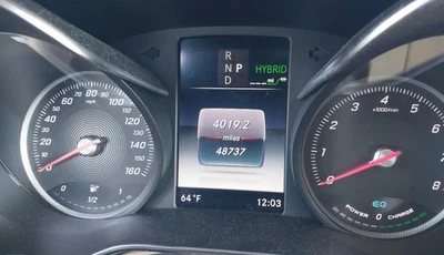 Grupo de medidores de velocímetro clase OE 2018-2019 48 k millas Mercedes-Benz Foto 1 de 4