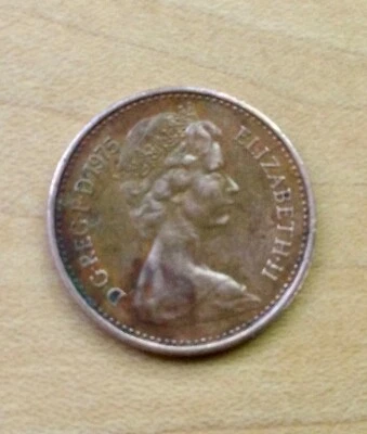 GRAN BRETAÑA REINO UNIDO 1975 VINTAGE 1/2 CENTAVO NUEVO CON REINA ISABEL II ENVÍO GRATUITO Foto 1 de 2