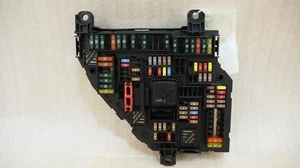 BMW F10 523i 2010 TRUNK FUSE BOX POWER DISTRIBUTION JUNCTION MODULE 9234423 #551 - Bild 1 von 5