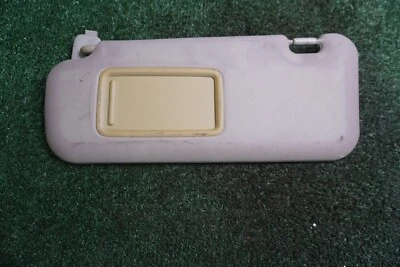 Parasol Mazda 2010 2011 2012 2013 3 lado del conductor OEM 1 pieza BBM2-69-320A-75 Foto 1 de 3