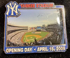 PIN FOTO CONMEMORATIVA DEL ESTADIO DE LOS YANKEES YANKEE DE NUEVA YORK 2009 - Imagen 1 de 1