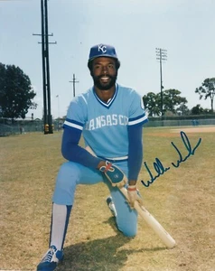 WILLIE WILSON   KANSAS CITY ROYALS   ACTION SIGNED 8x10 - Picture 1 of 1