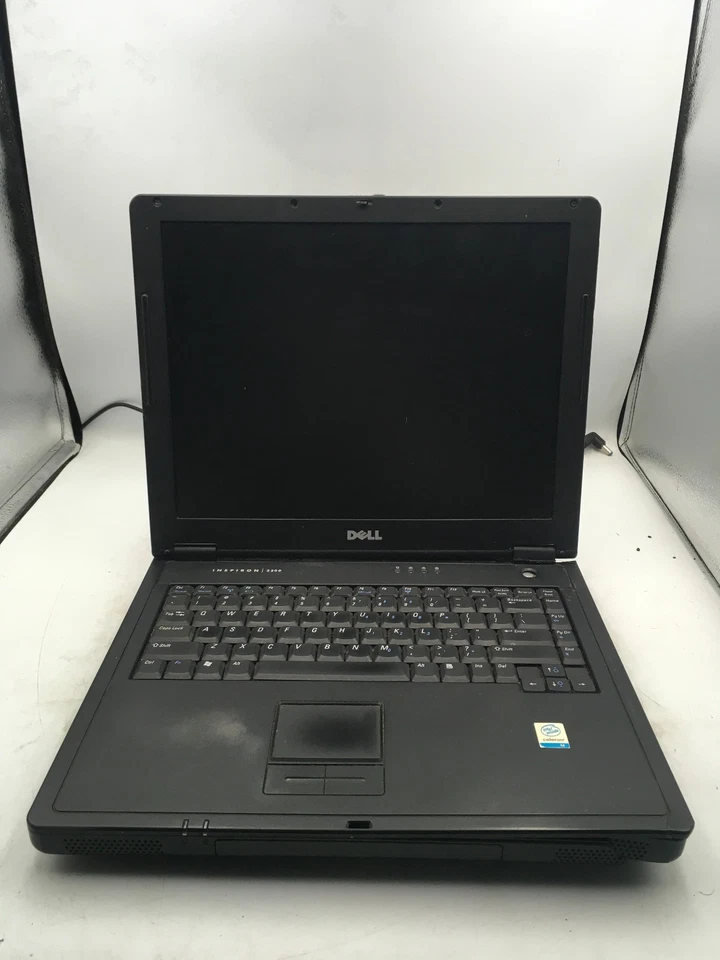 DELL INSPIRON 2200 - FOR PARTS/NO POWER - INTEL CELERON M - NO RAM -READ DESC-BB - Image 1 of 4