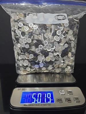 Buttons, 5 Bls New, Mixed. Multi Colors, Sizes. Art, Craft, Sewing, 2 And 4 Hole - Image 1 of 2