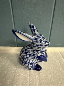 Vtg Blue White Decor,Bunny Rabbit Pair,Andrea by Sadek,Fishnet,Grand Millennial - Picture 1 of 5