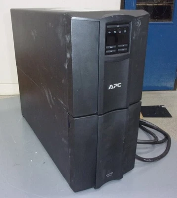APC SMT2200C Smart-UPS 2200 Freestanding Uninterruptible Power Supply SEE NOTES - Image 1 of 4