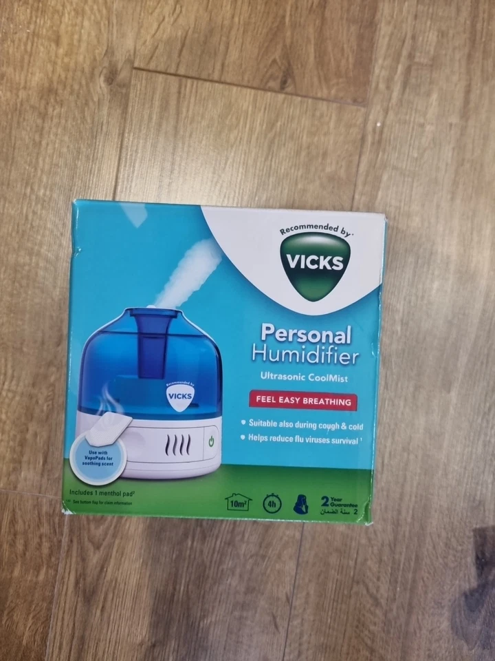 Vicks Personal Humidifier Ultrasonic CoolMist Vul505e4v1 - Image 1 of 4