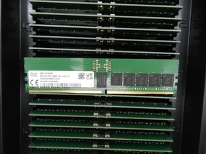 SK Hynix 32GB DDR5-4800 ECC RDIMM PC5-38400 HMCG84MEBRA1xxN Server Memory RAM - Picture 1 of 4