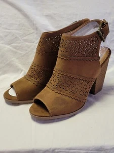 Not Rated Woman's Size 9 Tan High Heel Open Toe Ankle Bootie Girl B Flossin Shoe - Picture 1 of 1
