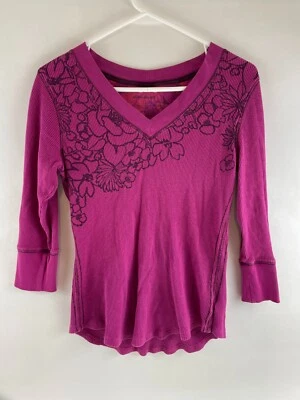 Blusa Eddie Bauer Para Mujer Talla Grande Fucsia Floral Manga 3/4 Cuello en V Gofre Foto 1 de 4