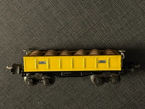 Lionel Trains O Gauge Prewar 2652 Yellow Gondola with Electric Box Couplers - Picture 1 of 3