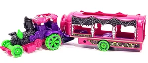 Mattel Hot Wheels 2017 Auto-Nival Steamer Trailer lila pink Spinnennetz Die Cast - Bild 1 von 7