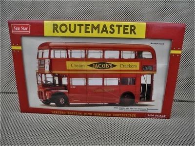 Autobus Londra a due piani scala 1/24 rosso RM254 nuovo Sunstar #2902 a 3500 ... - Immagine 1 di 4